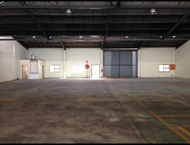 729M² WAREHOUSE TO LET IN AIRPORT INDUSTRIA